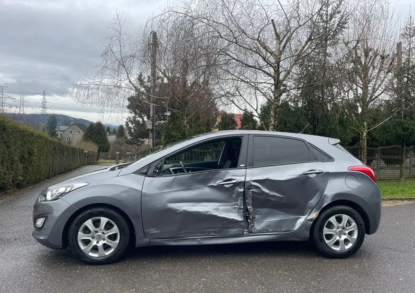 Hyundai I30 cena 18900 przebieg: 130000, rok produkcji 2014 z Jarosław małe 121